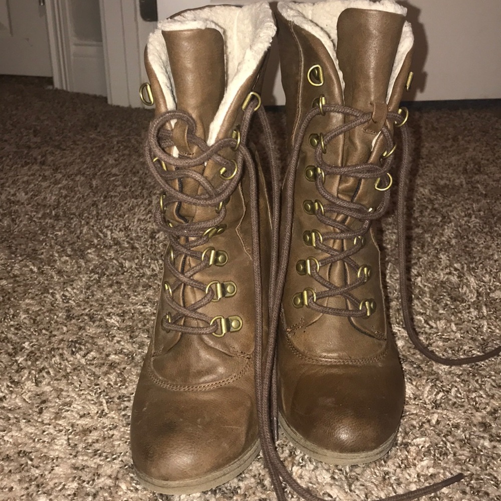 brown boots